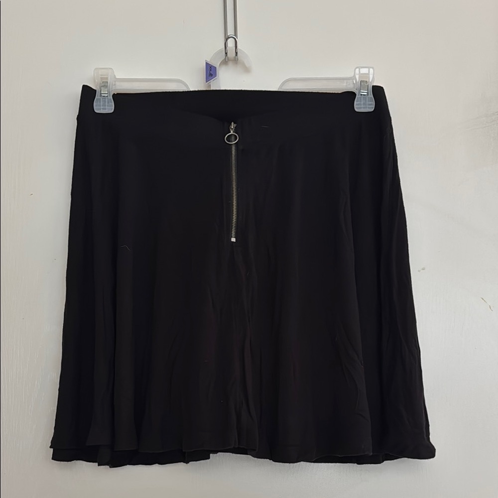SO Super Soft Black Skater Skirt with Front Zipper - Size XL